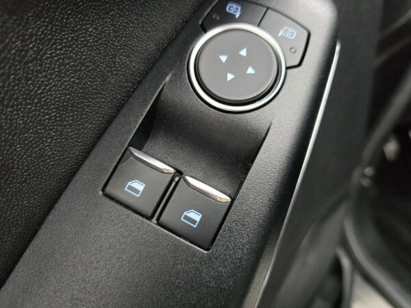 Ford Fiesta occasion Grijs bij ALJ Auto in Zeeland 19