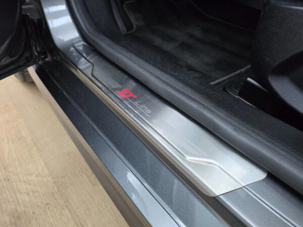 Ford Fiesta occasion Grijs bij ALJ Auto in Zeeland 20