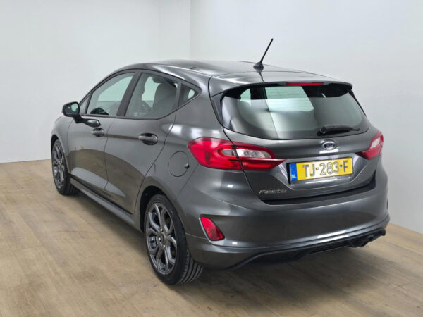 Ford Fiesta occasion Grijs bij ALJ Auto in Zeeland 3