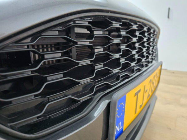 Ford Fiesta occasion Grijs bij ALJ Auto in Zeeland 46