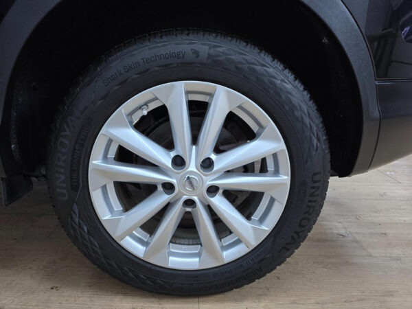 Nissan QASHQAI occasion Zwart bij ALJ Auto in Zeeland 12