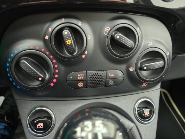 Fiat 500 occasion Zwart bij ALJ Auto in Zeeland 28