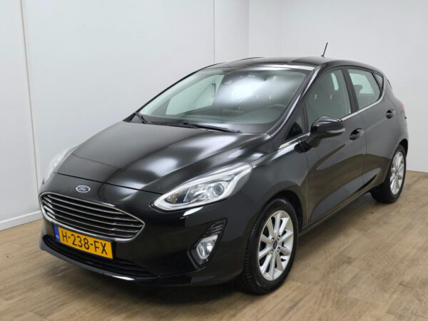 Ford Fiesta occasion Zwart bij ALJ Auto in Zeeland 3
