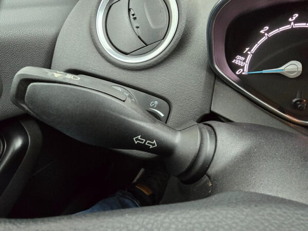 Ford Fiesta occasion Zwart bij ALJ Auto in Zeeland 16