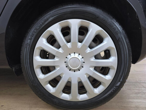 Ford Fiesta occasion Zwart bij ALJ Auto in Zeeland 8