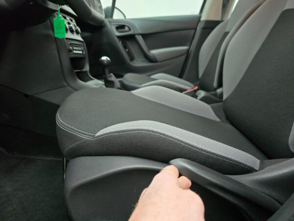 Citroën C3 occasion Grijs bij ALJ Auto in Zeeland 15