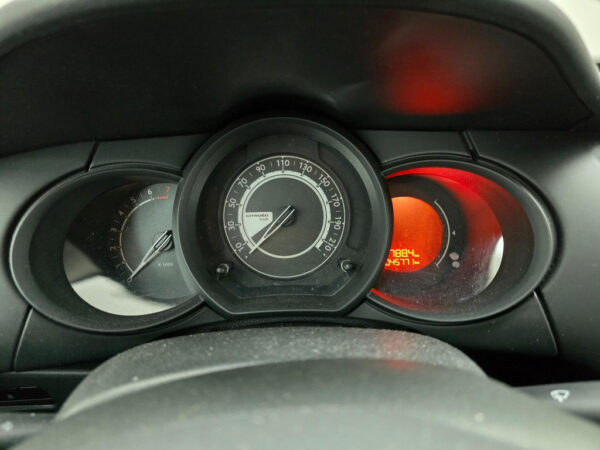 Citroën C3 occasion Grijs bij ALJ Auto in Zeeland 16