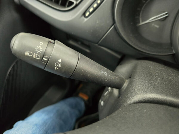 Citroën C3 occasion Grijs bij ALJ Auto in Zeeland 17