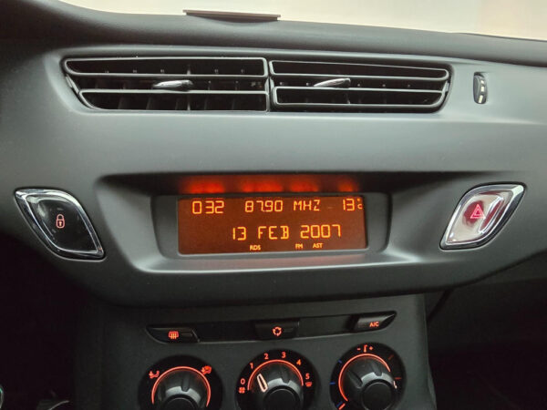 Citroën C3 occasion Grijs bij ALJ Auto in Zeeland 19