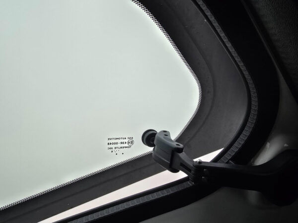 Toyota Aygo occasion Wit bij ALJ Auto in Zeeland 13