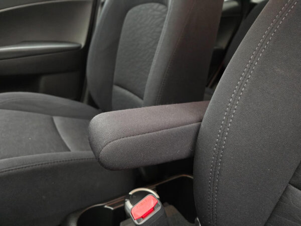 Hyundai ix20 occasion Grijs bij ALJ Auto in Zeeland 19