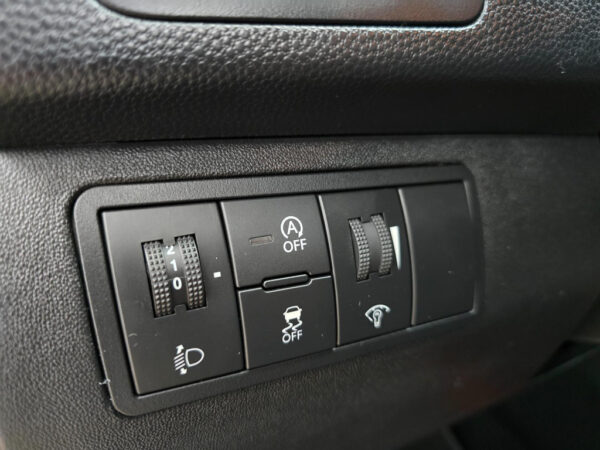 Hyundai ix20 occasion Grijs bij ALJ Auto in Zeeland 20