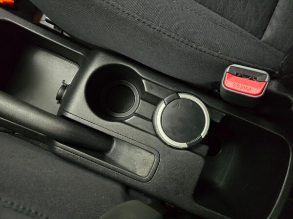 Hyundai ix20 occasion Grijs bij ALJ Auto in Zeeland 32