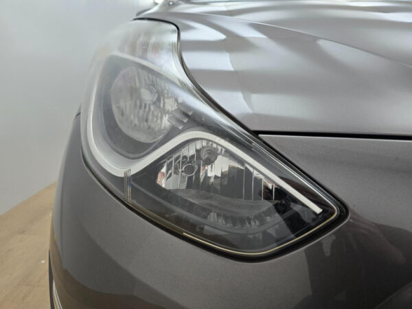 Hyundai ix20 occasion Grijs bij ALJ Auto in Zeeland 34