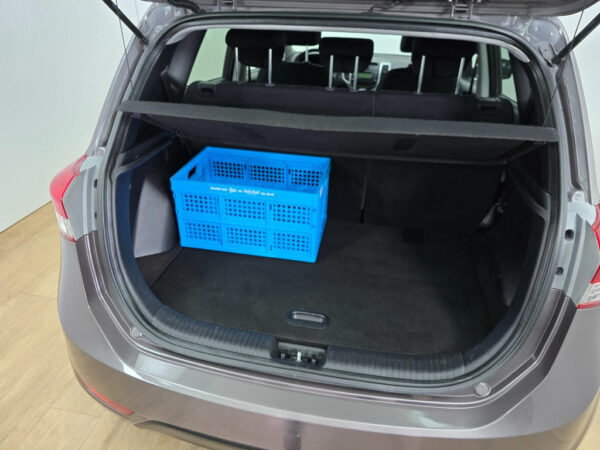 Hyundai ix20 occasion Grijs bij ALJ Auto in Zeeland 9