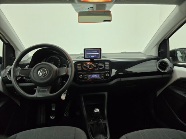 Volkswagen up! occasion Wit bij ALJ Auto in Zeeland 13