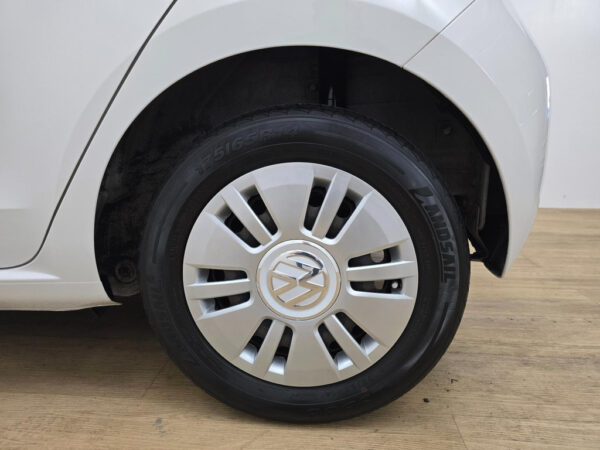 Volkswagen up! occasion Wit bij ALJ Auto in Zeeland 8