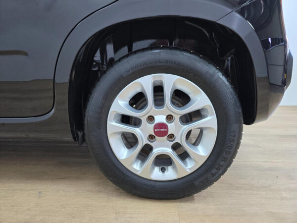 Fiat Panda occasion Zwart bij ALJ Auto in Zeeland 10