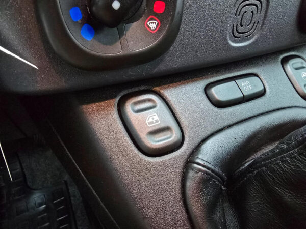 Fiat Panda occasion Zwart bij ALJ Auto in Zeeland 15