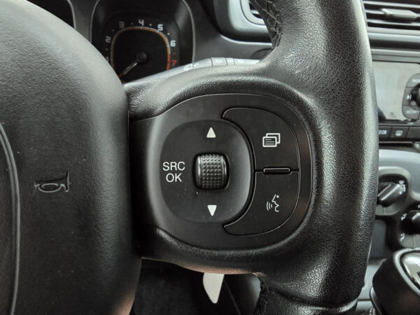 Fiat Panda occasion Zwart bij ALJ Auto in Zeeland 18