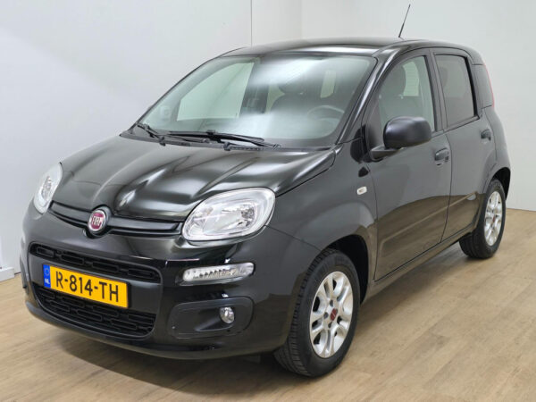 Fiat Panda occasion Zwart bij ALJ Auto in Zeeland 3