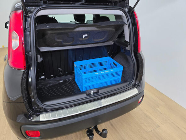 Fiat Panda occasion Zwart bij ALJ Auto in Zeeland 8