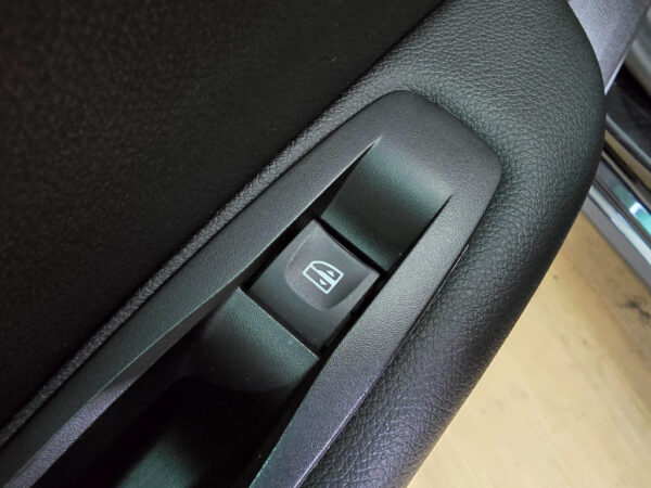 Renault Mégane occasion Zwart bij ALJ Auto in Zeeland 17