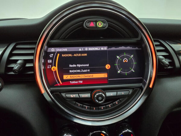 MINI Mini occasion Oranje bij ALJ Auto in Zeeland 40