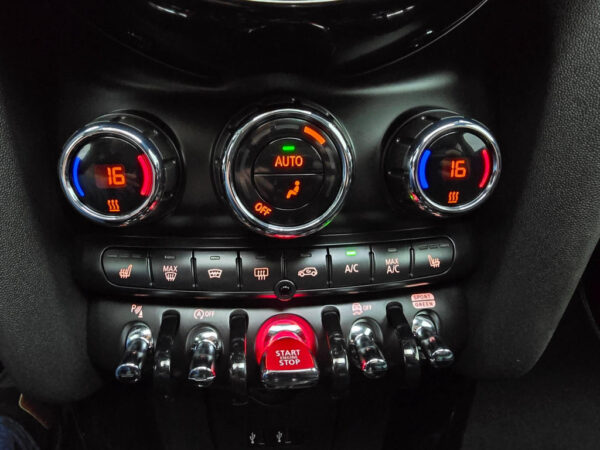 MINI Mini occasion Oranje bij ALJ Auto in Zeeland 43