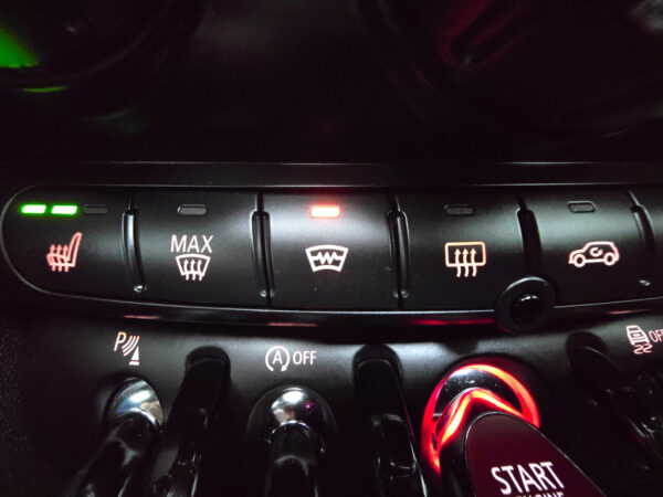 MINI Mini occasion Oranje bij ALJ Auto in Zeeland 46