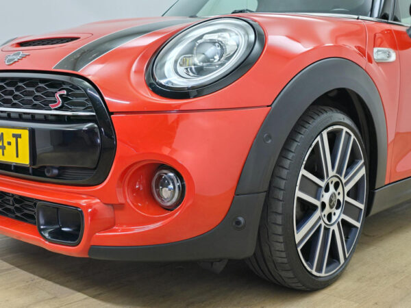 MINI Mini occasion Oranje bij ALJ Auto in Zeeland 5