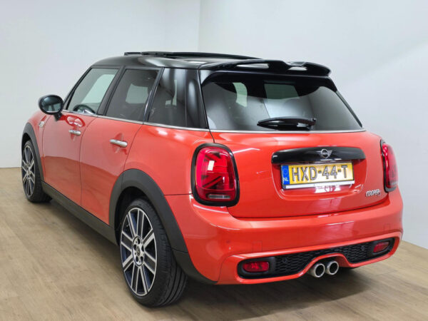 MINI Mini occasion Oranje bij ALJ Auto in Zeeland 8