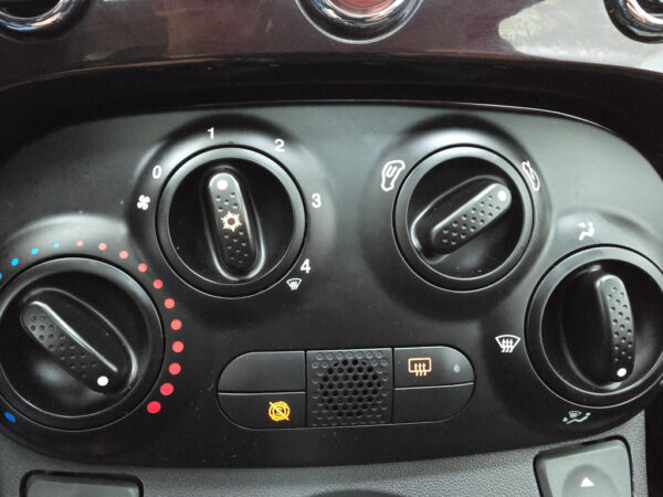 Fiat 500 occasion Paars bij ALJ Auto in Zeeland 21