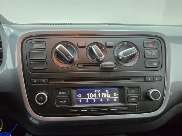 SEAT Mii occasion Rood bij ALJ Auto in Zeeland 23