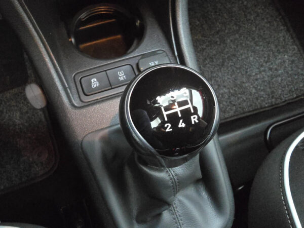 SEAT Mii occasion Rood bij ALJ Auto in Zeeland 25