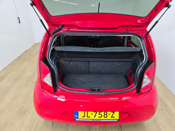SEAT Mii occasion Rood bij ALJ Auto in Zeeland 6