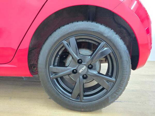 SEAT Mii occasion Rood bij ALJ Auto in Zeeland 9