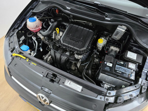 Volkswagen Polo occasion Zwart bij ALJ Auto in Zeeland 23