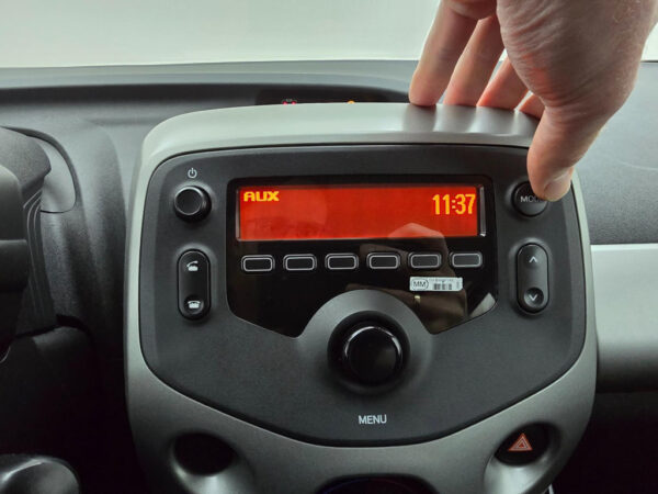 Peugeot 108 occasion Zwart bij ALJ Auto in Zeeland 19