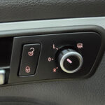 Volkswagen Touran occasion Grijs bij ALJ Auto in Zeeland 22