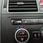 Volkswagen Touran occasion Grijs bij ALJ Auto in Zeeland 38