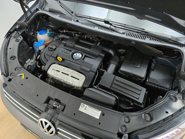 Volkswagen Touran occasion Grijs bij ALJ Auto in Zeeland 45