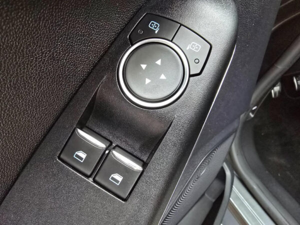 Ford Fiesta occasion Grijs bij ALJ Auto in Zeeland 15