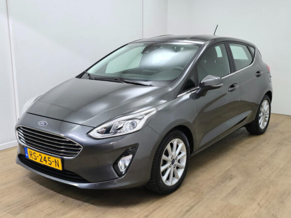 Ford Fiesta occasion Grijs bij ALJ Auto in Zeeland 3