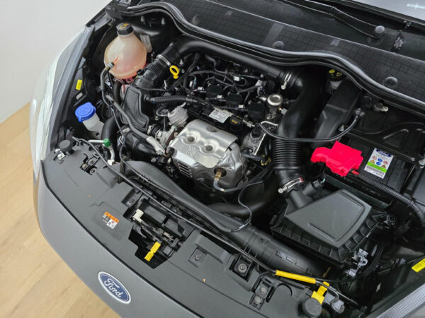 Ford Fiesta occasion Grijs bij ALJ Auto in Zeeland 37