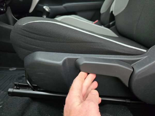 Toyota Aygo occasion Wit bij ALJ Auto in Zeeland 12