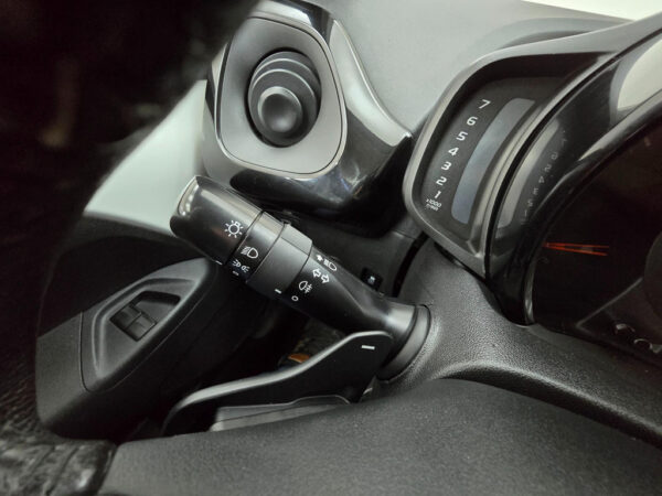 Toyota Aygo occasion Wit bij ALJ Auto in Zeeland 16