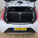 Toyota Aygo occasion Wit bij ALJ Auto in Zeeland 5