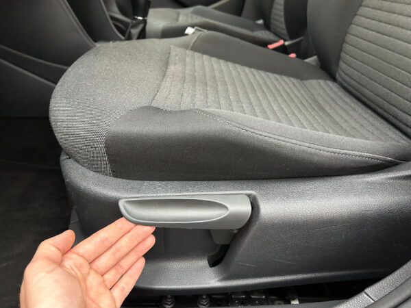 Volkswagen Polo occasion Zwart bij ALJ Auto in Zeeland 15