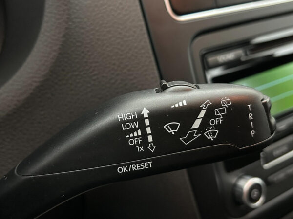 Volkswagen Polo occasion Zwart bij ALJ Auto in Zeeland 20